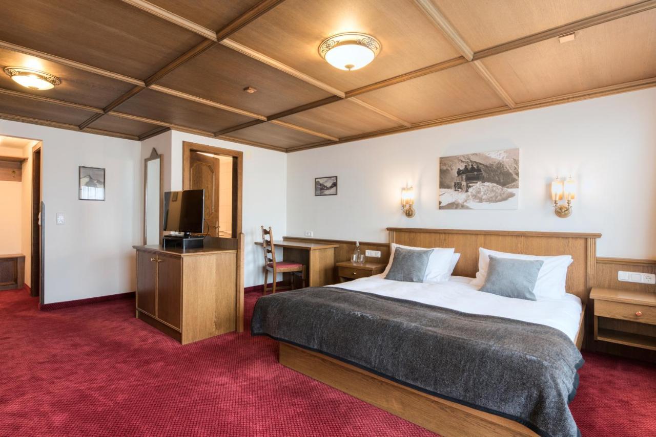 Hotel Arlberghoehe Sankt Christoph Am Arlberg Buitenkant foto