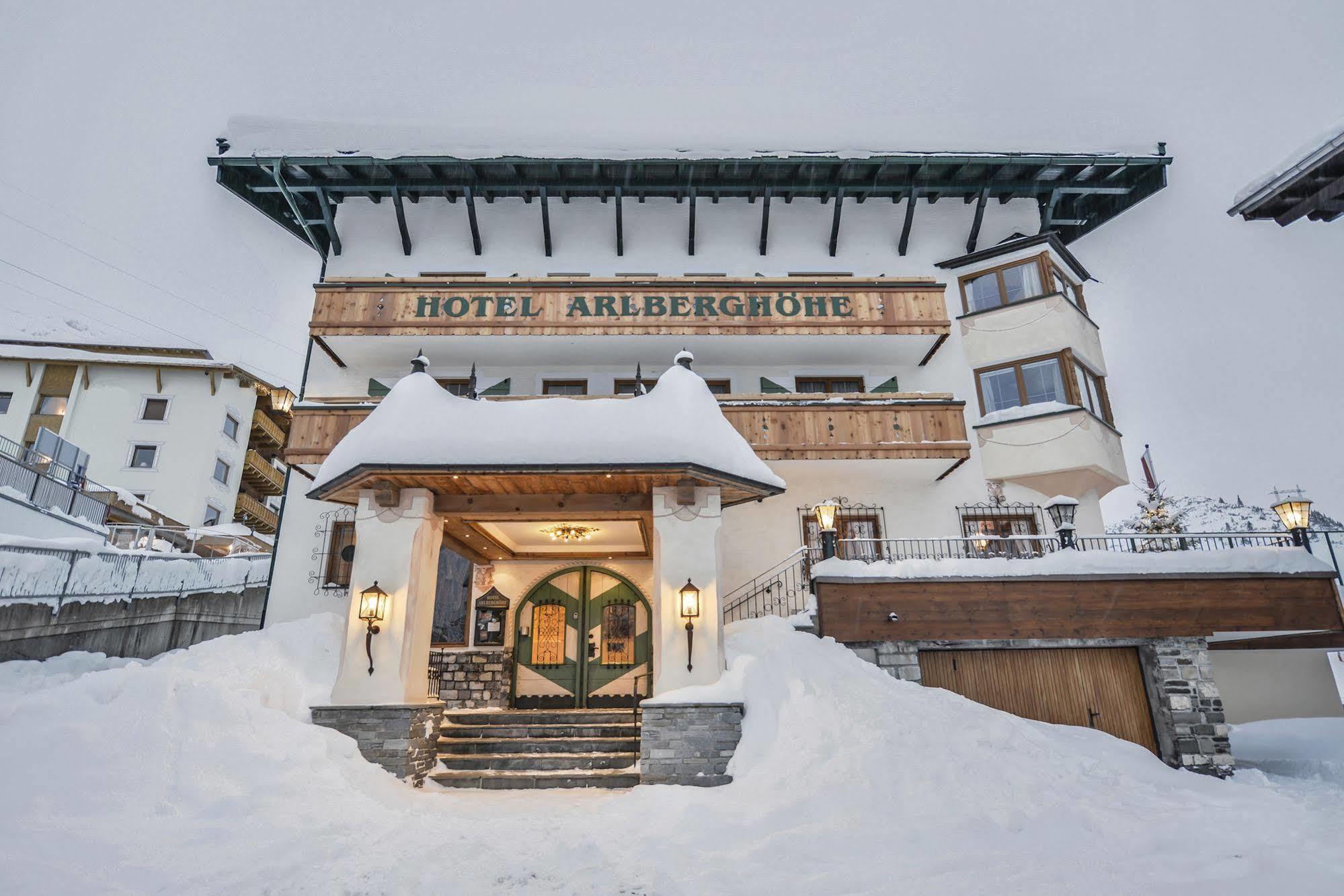 Hotel Arlberghoehe Sankt Christoph Am Arlberg Buitenkant foto