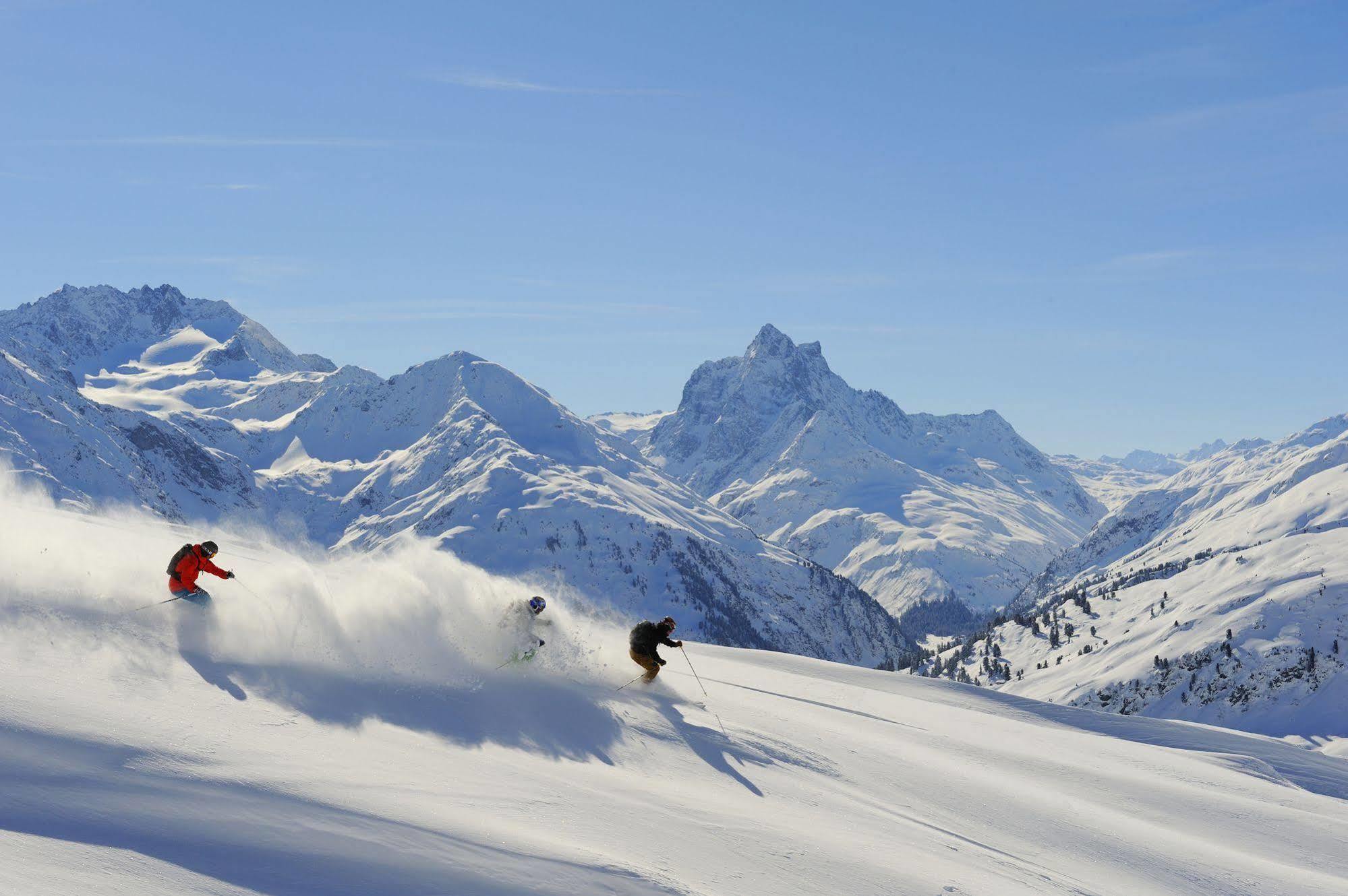 Hotel Arlberghoehe Sankt Christoph Am Arlberg Buitenkant foto