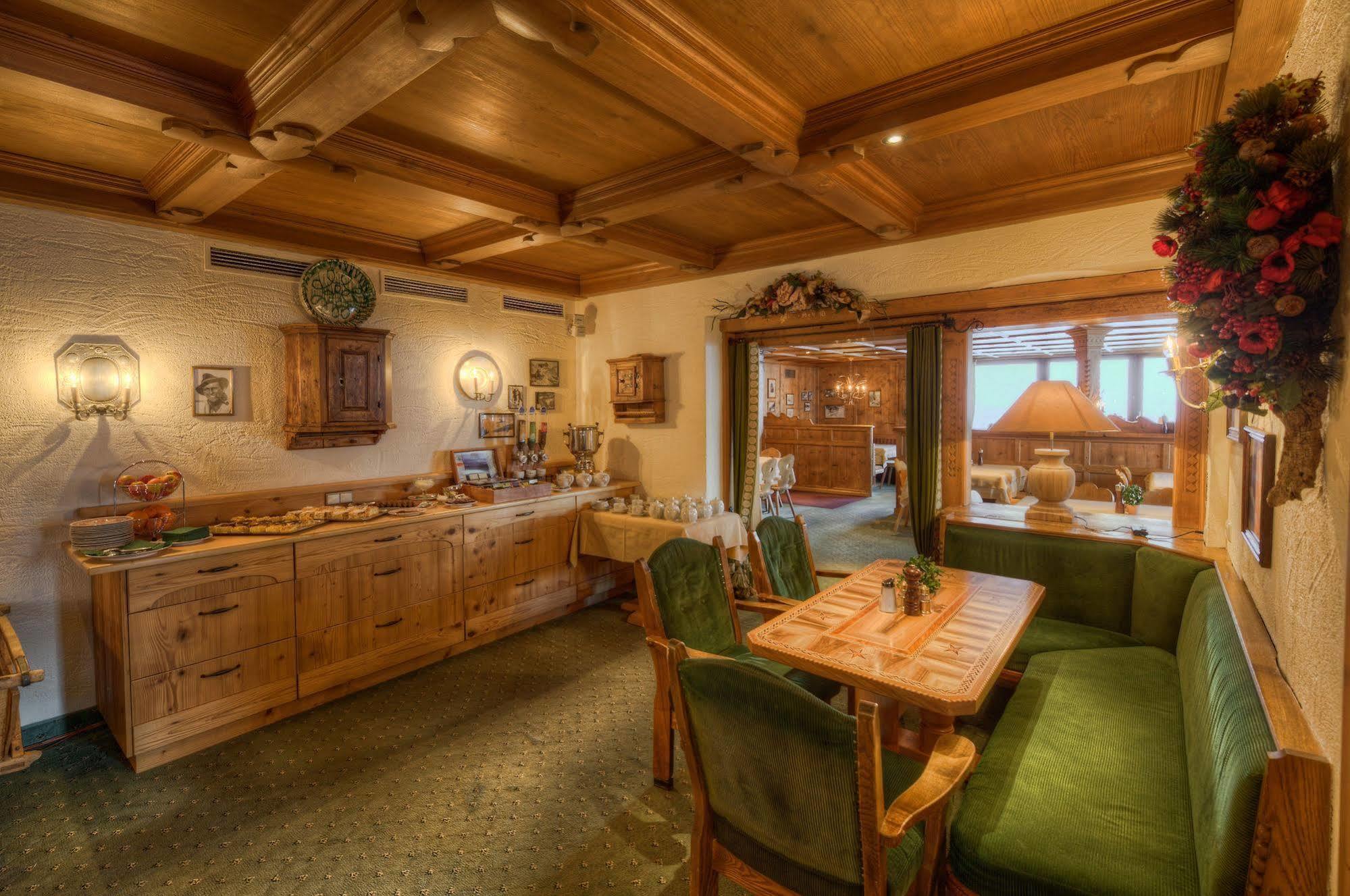 Hotel Arlberghoehe Sankt Christoph Am Arlberg Buitenkant foto